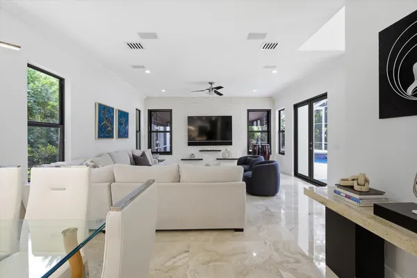 $1,999,000 | 6005 Pinewood Avenue, Parkland, FL 33067