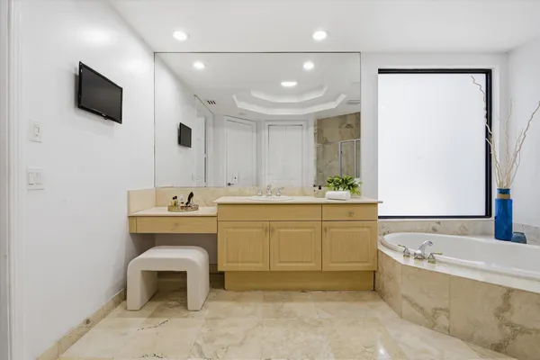$1,999,000 | 6005 Pinewood Avenue, Parkland, FL 33067