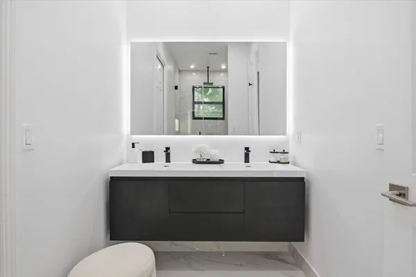 $1,999,000 | 6005 Pinewood Avenue, Parkland, FL 33067