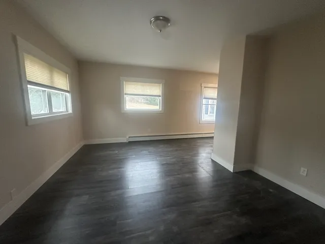 $2,000 | 105 Elm Street, Unit 1, Gardner, MA 01440