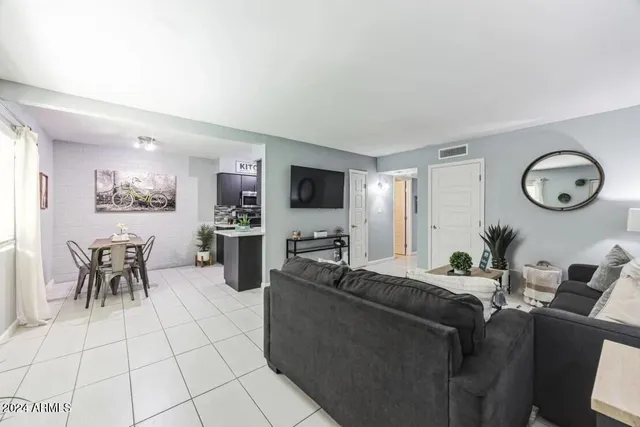 $1,499 | 1220 North 44th Street, Unit 3, Phoenix, AZ 85008