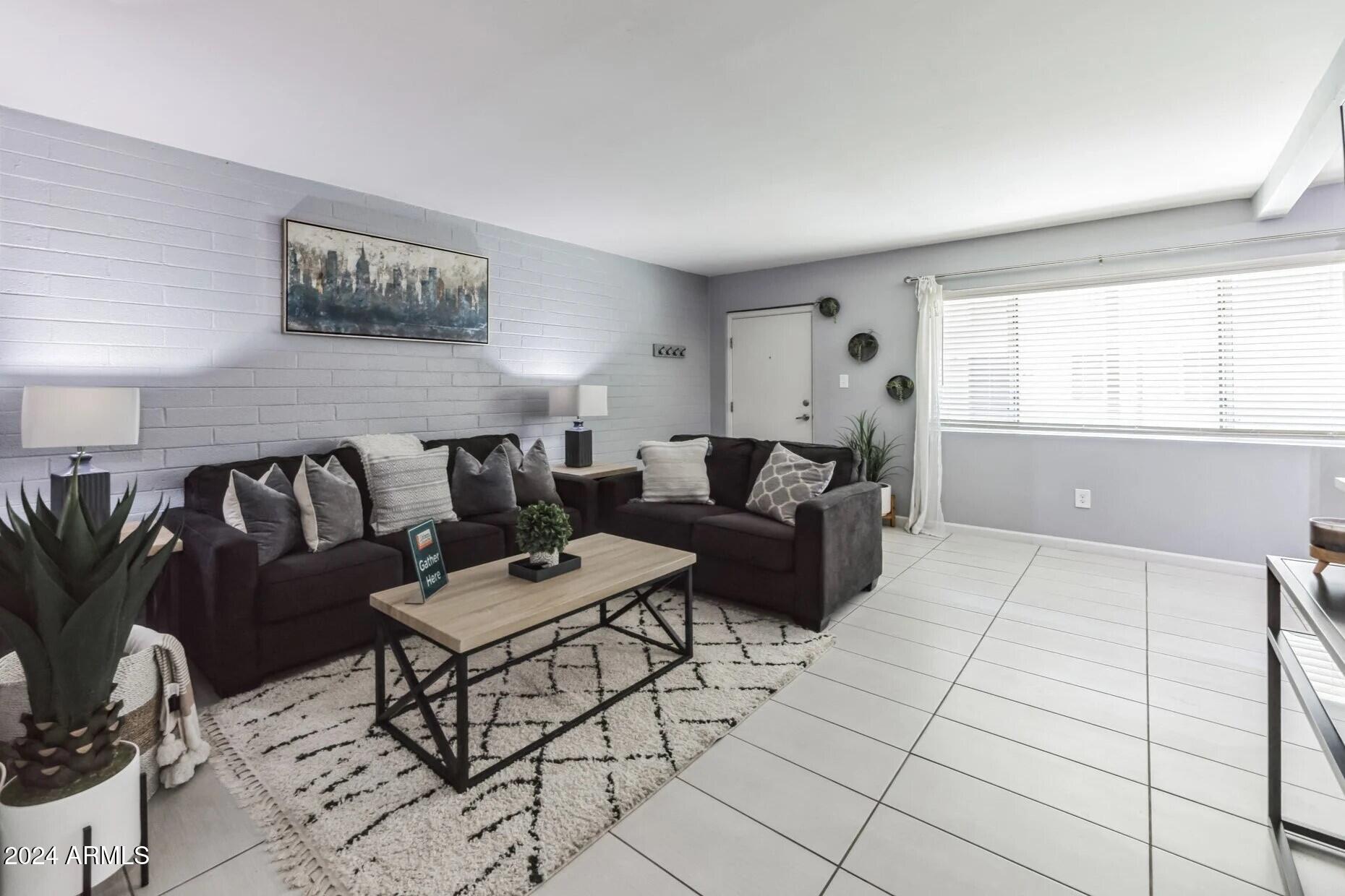 1220 North 44th Street, Unit 3 Phoenix, AZ 85008 - Photo 6 of 17 Living Room