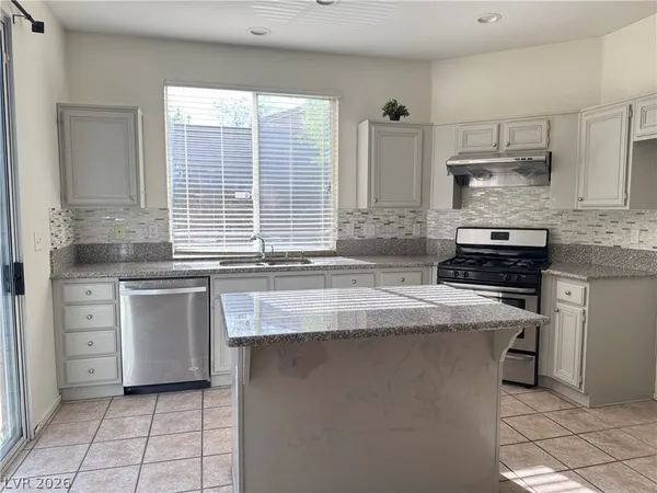 $2,000 | 313 Lilac Arbor Street, Las Vegas, NV 89144
