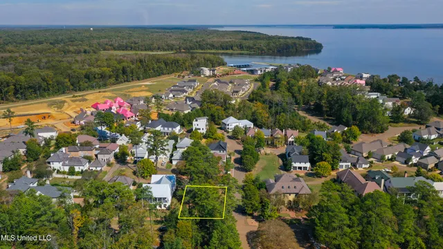 $155,000 | 126 West Florida Boulevard, Madison, MS 39110