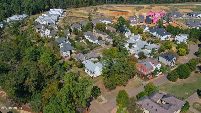 $155,000 | 126 West Florida Boulevard, Madison, MS 39110