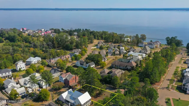 $155,000 | 126 West Florida Boulevard, Madison, MS 39110