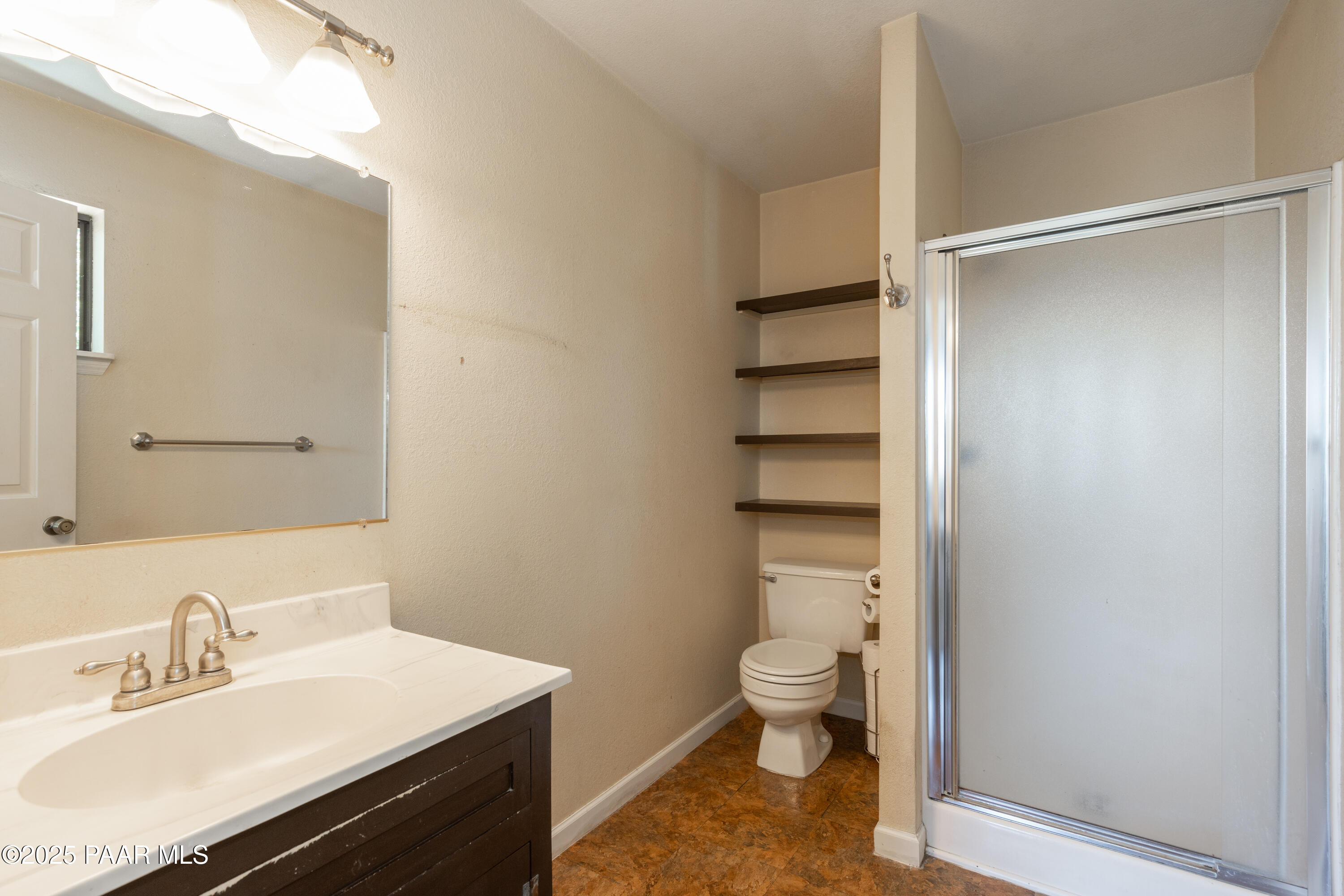 3434 North Tower Road Prescott Valley, AZ 86314 - Photo 14 of 34 Owners Bath