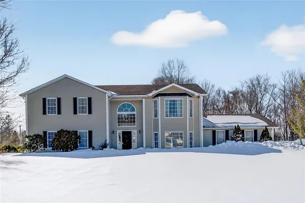 $824,000 | 4 Nicole Lane, Johnston, RI 02919