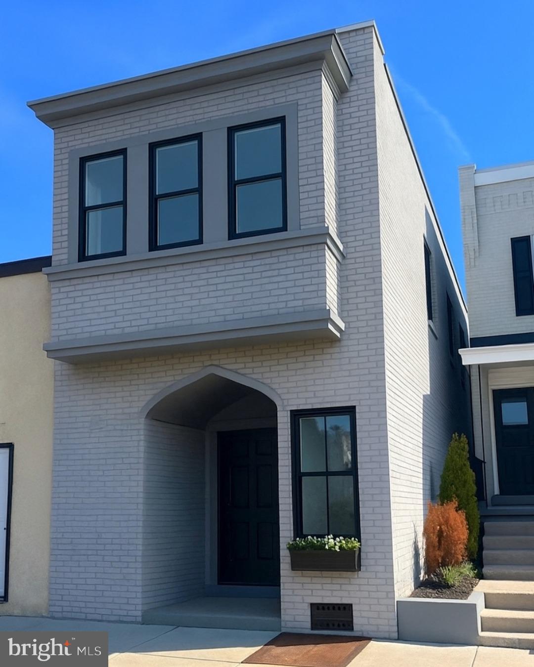 a house view with a outdoor space