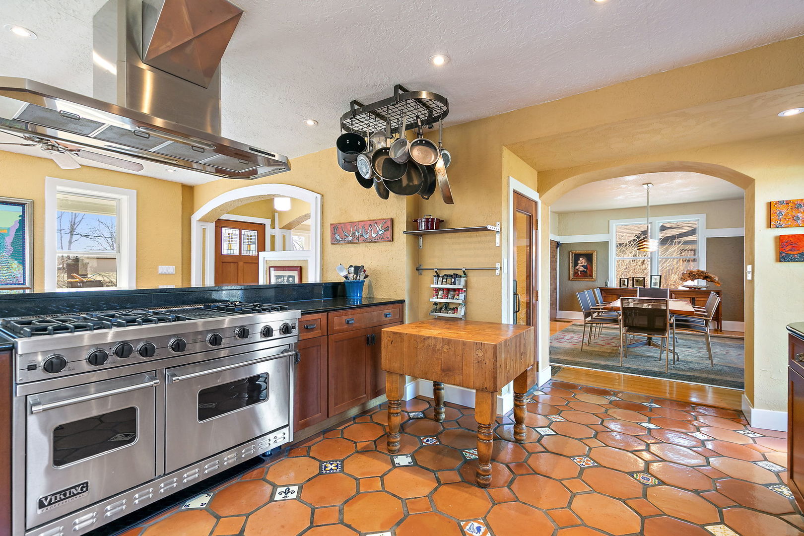 6610 West Hillside Road Crystal Lake, IL 60012 - Photo 14 of 45 Gallery Image 14