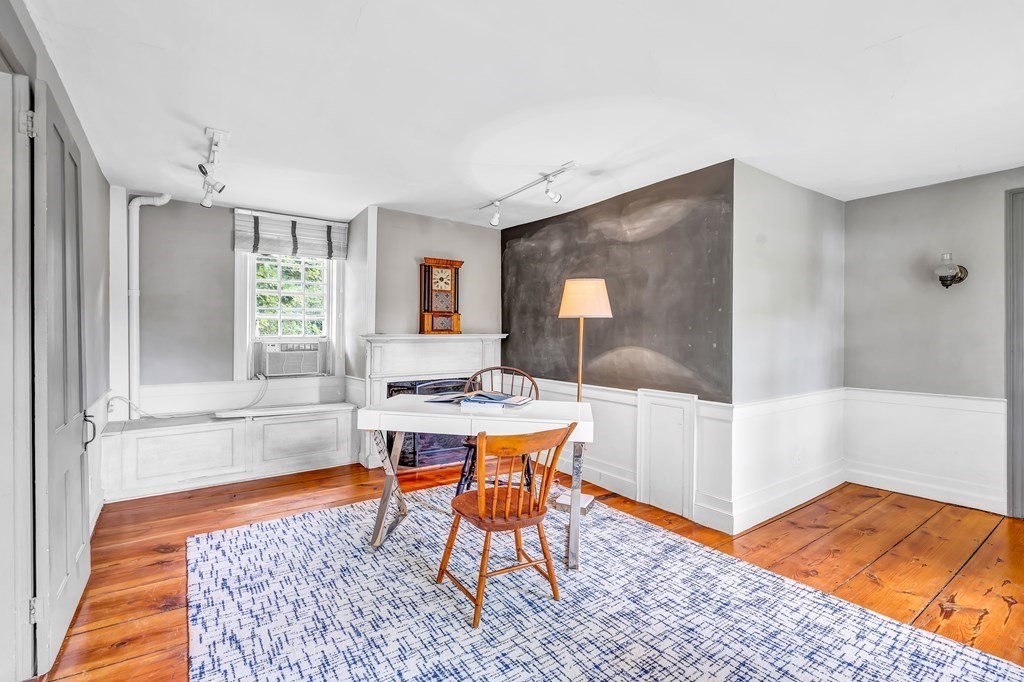 7 School Street Carlisle, MA 01741 - Photo 18 of 40