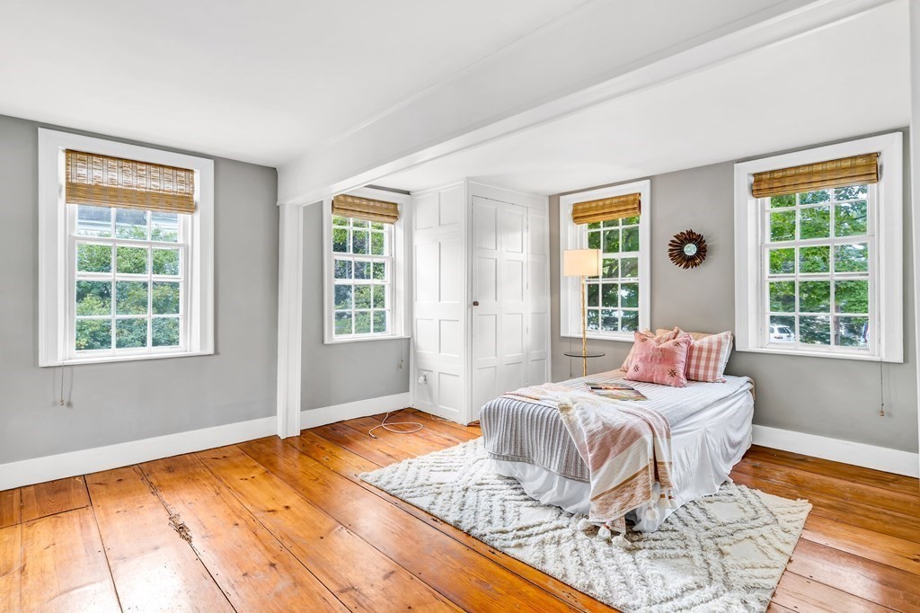 7 School Street Carlisle, MA 01741 - Photo 26 of 40