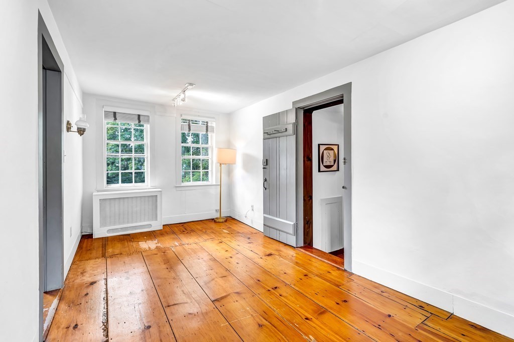 7 School Street Carlisle, MA 01741 - Photo 28 of 40