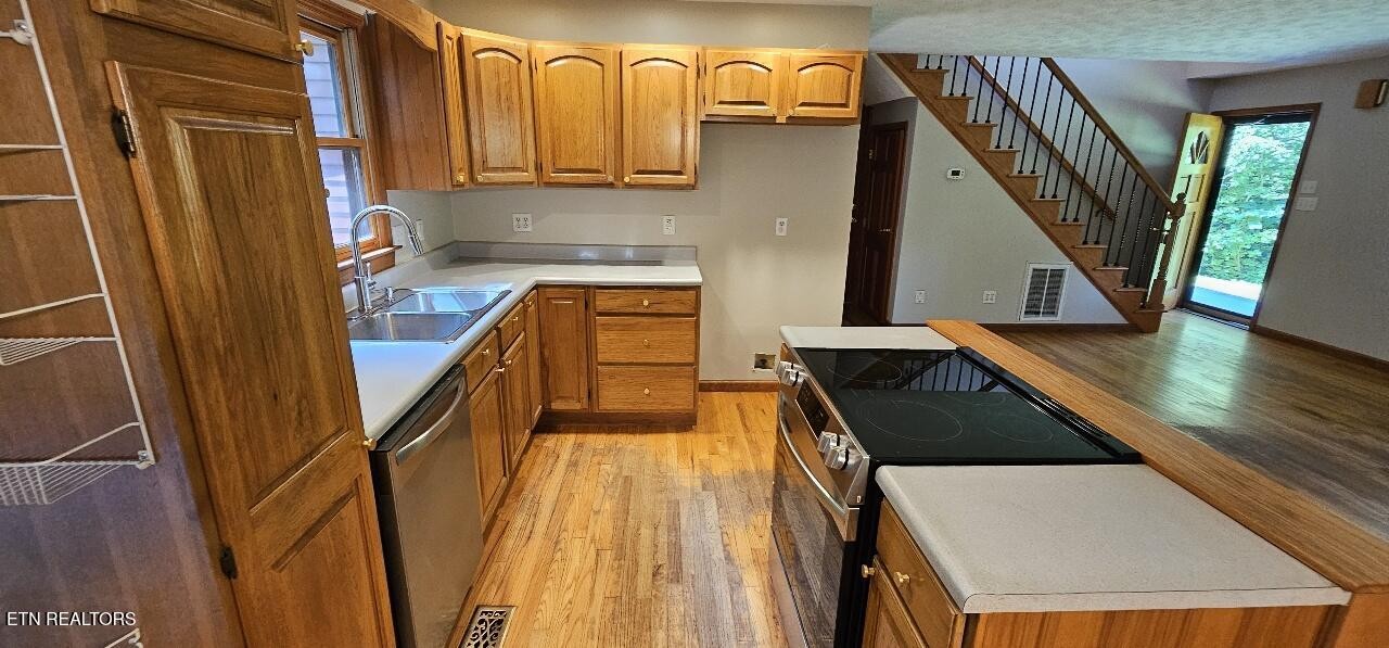 360 Front Street Luttrell, TN 37779 - Photo 9 of 53