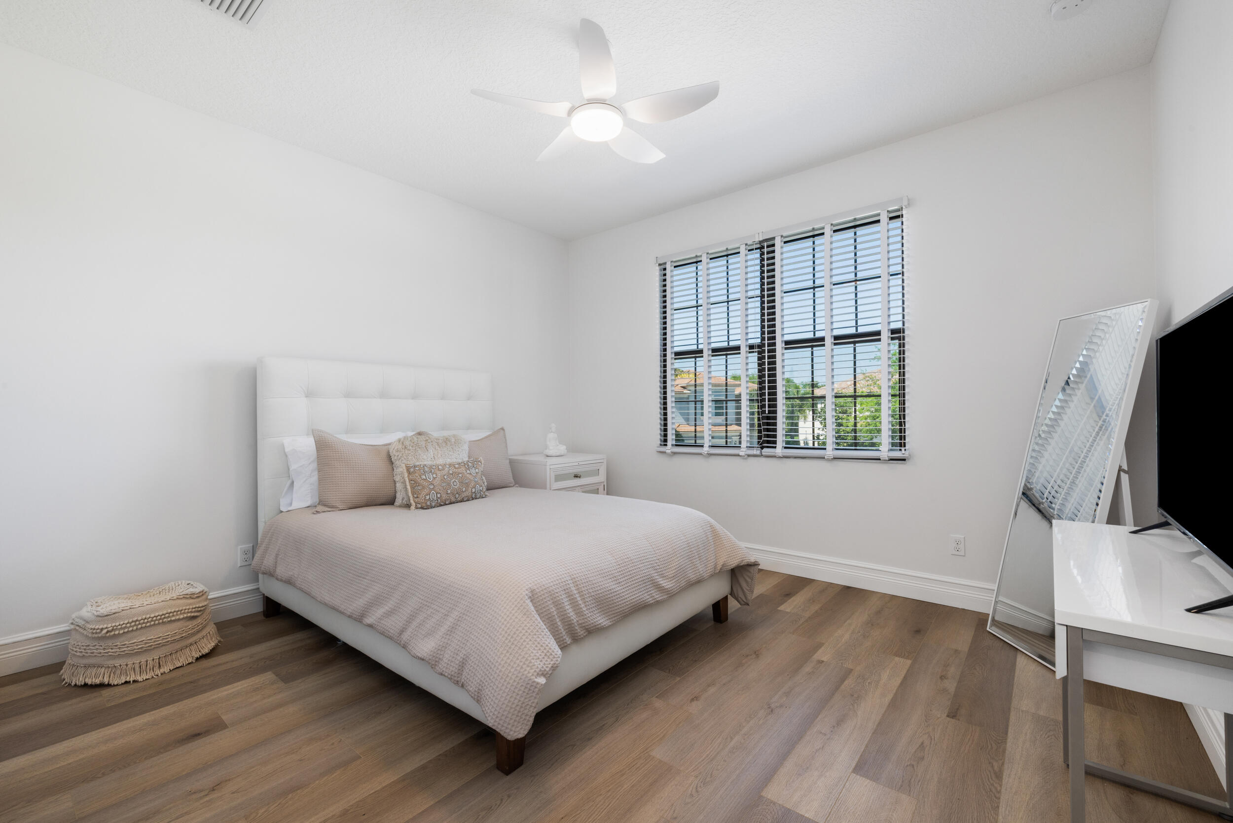 9590 Eden Roc Court Delray Beach, FL 33446 - Photo 32 of 65 29_et6a2306