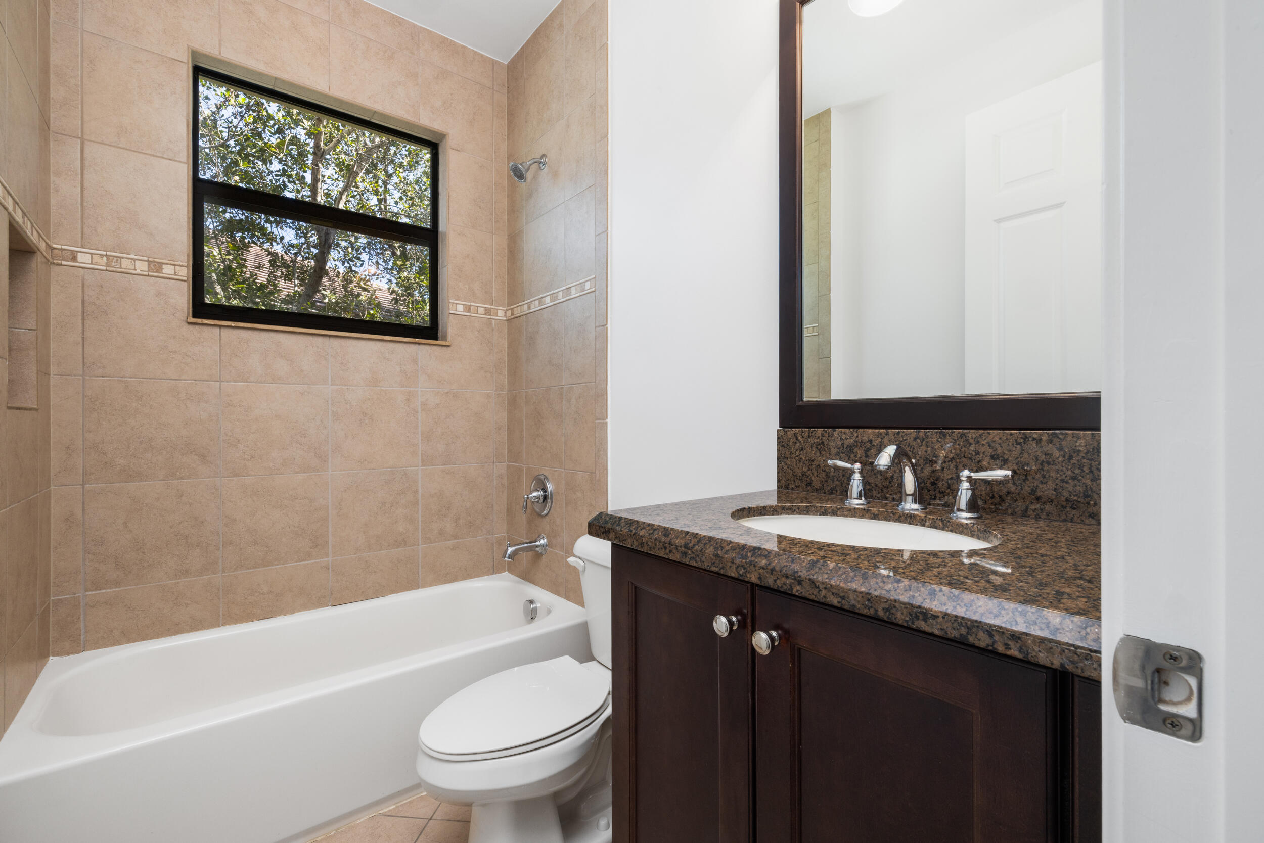 9590 Eden Roc Court Delray Beach, FL 33446 - Photo 37 of 65 34_et6a2287