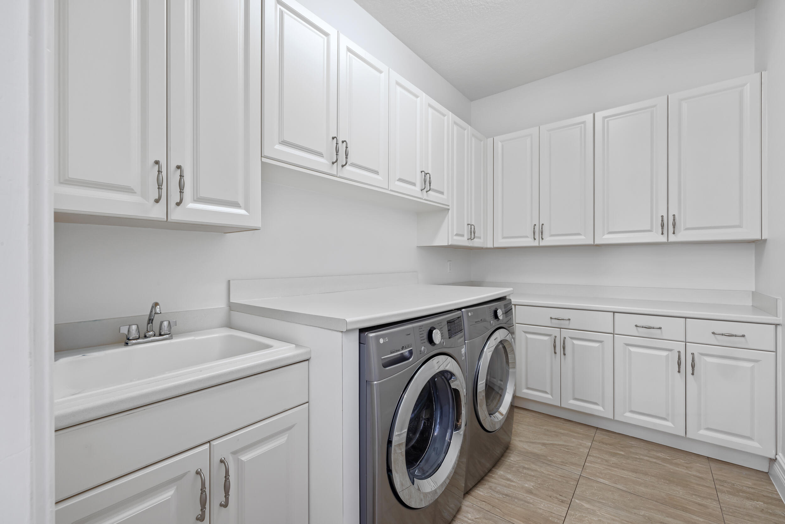 9590 Eden Roc Court Delray Beach, FL 33446 - Photo 8 of 65 12_et6a2222