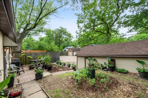 $199,000 | 3331 Beard Avenue North, Robbinsdale, MN 55422