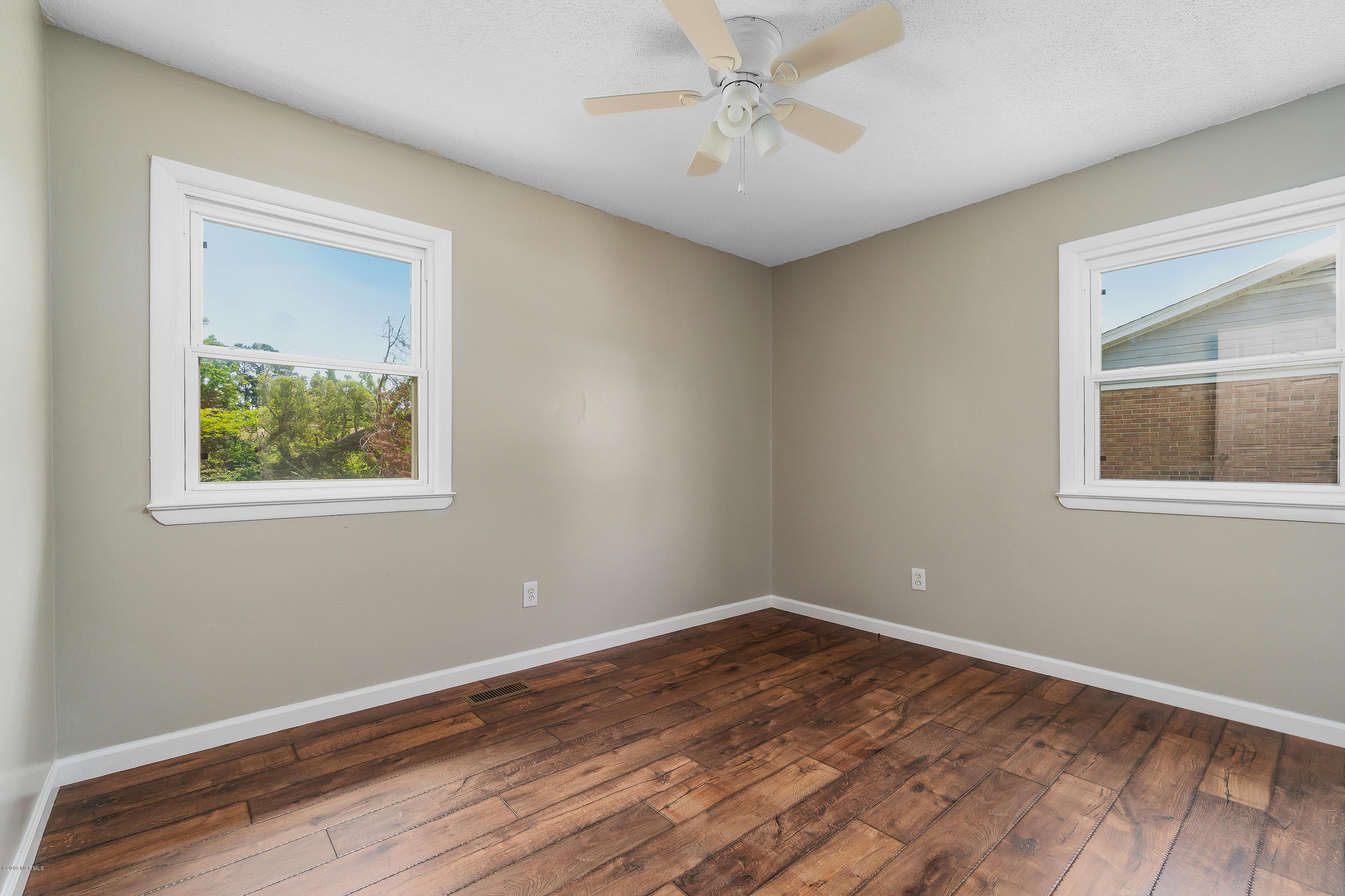 207 Wildwood Road Havelock, NC 28532 - Photo 17 of 22 Chill Photo_-18