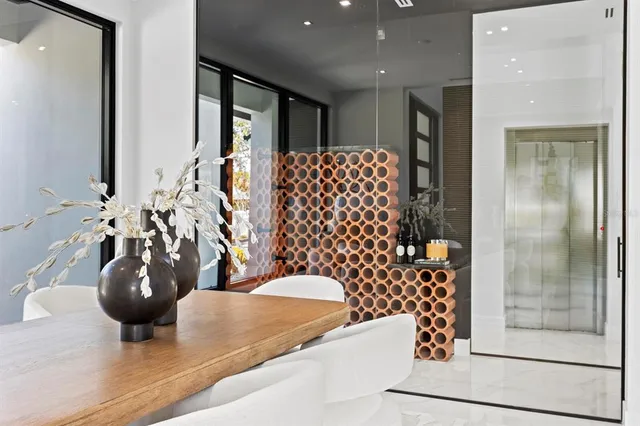 $2,961,700 | 2089 Arlington Street, Sarasota, FL 34239