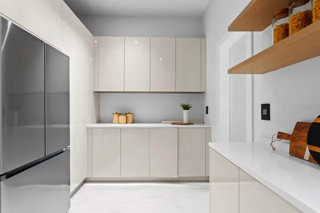 $2,961,700 | 2089 Arlington Street, Sarasota, FL 34239