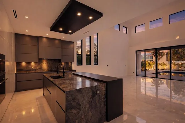 $3,175,000 | 2089 Arlington Street, Sarasota, FL 34239