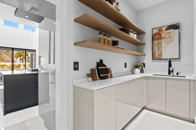 $2,961,700 | 2089 Arlington Street, Sarasota, FL 34239