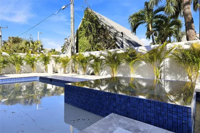 $3,175,000 | 2089 Arlington Street, Sarasota, FL 34239