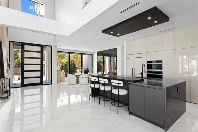 $2,961,700 | 2089 Arlington Street, Sarasota, FL 34239