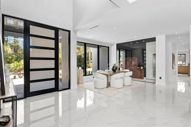 $2,961,700 | 2089 Arlington Street, Sarasota, FL 34239