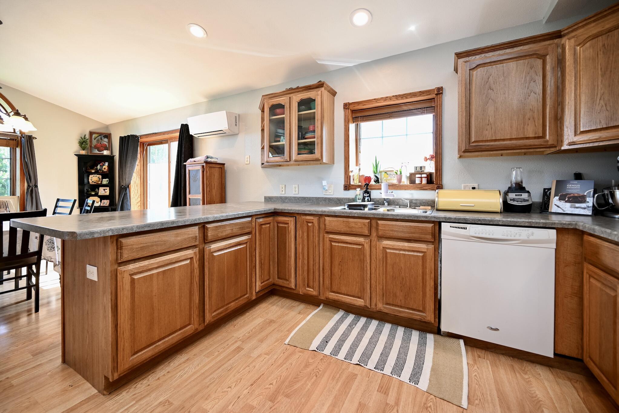 17 Williams Street Lewiston, MN 55952 - Photo 6 of 42 Kitchen I