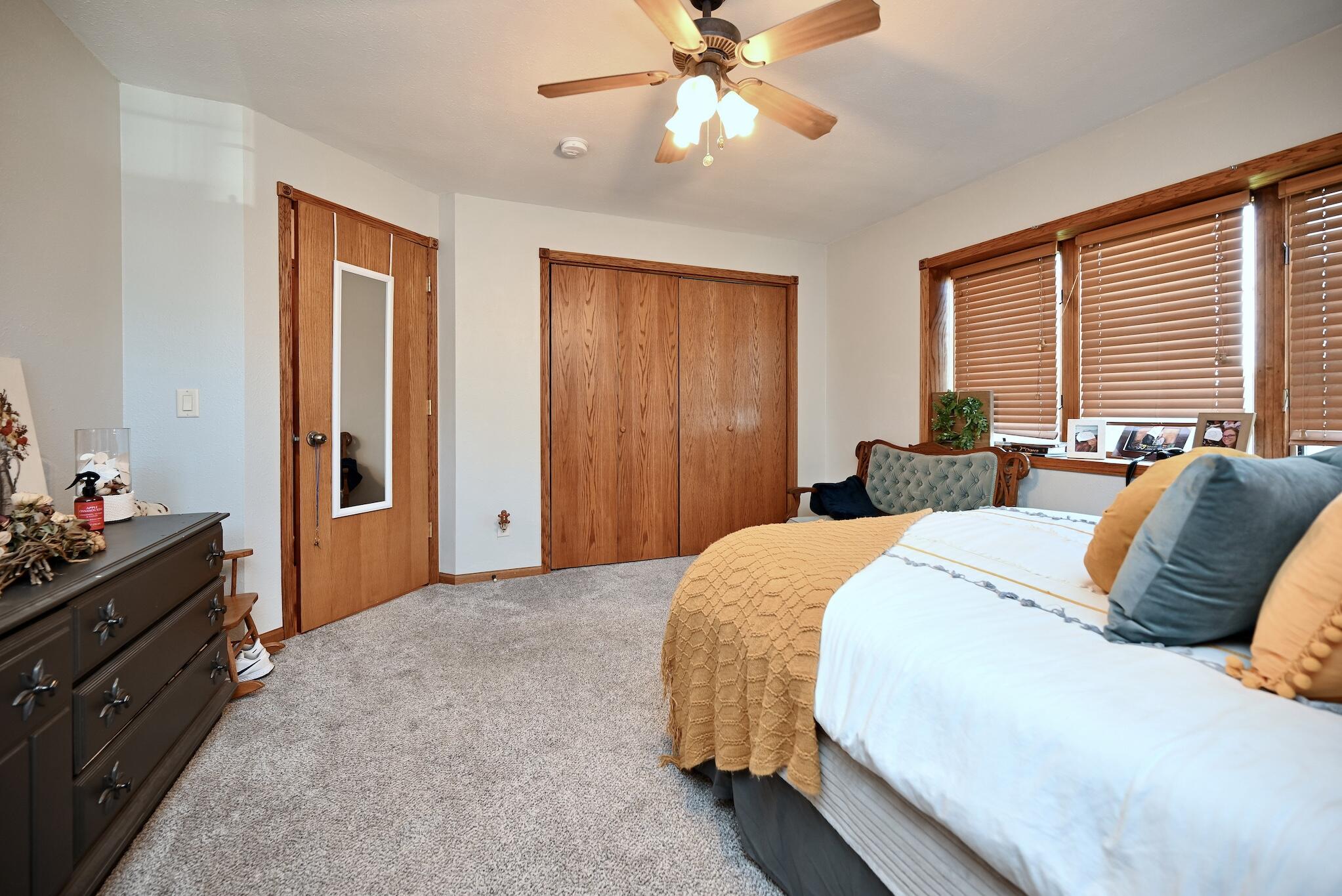 17 Williams Street Lewiston, MN 55952 - Photo 9 of 42 Primary Bedroom II