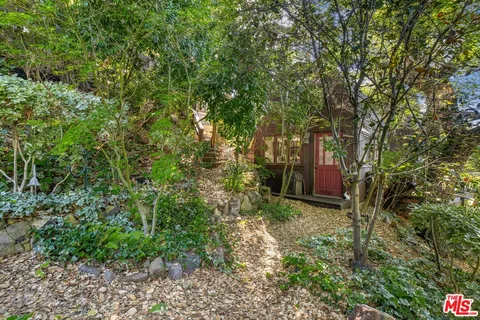 $1,598,000 | 21714 Encina Road, Topanga, CA 90290