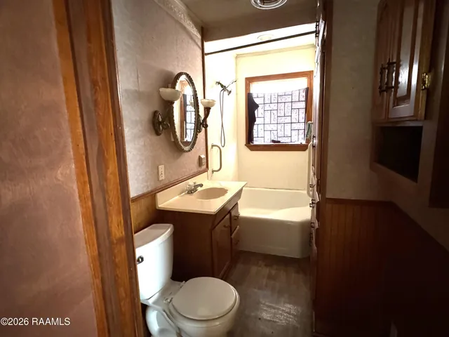 $65,000 | 413 West Jefferson Street, Ville Platte, LA 70586