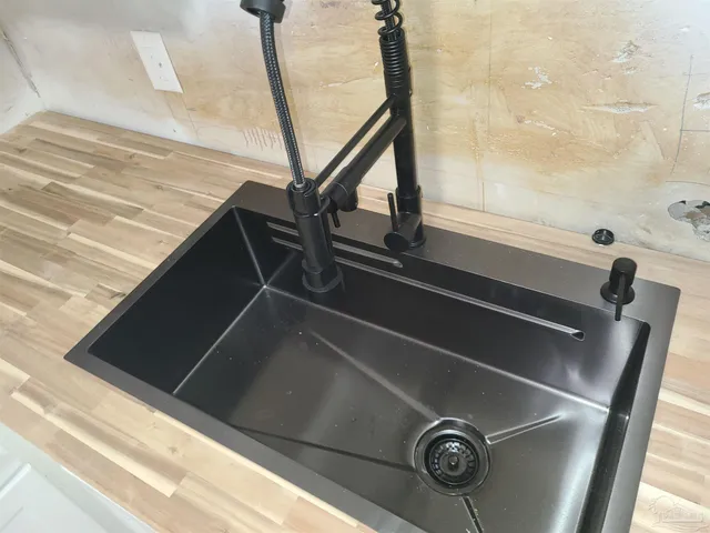 a close view of sink