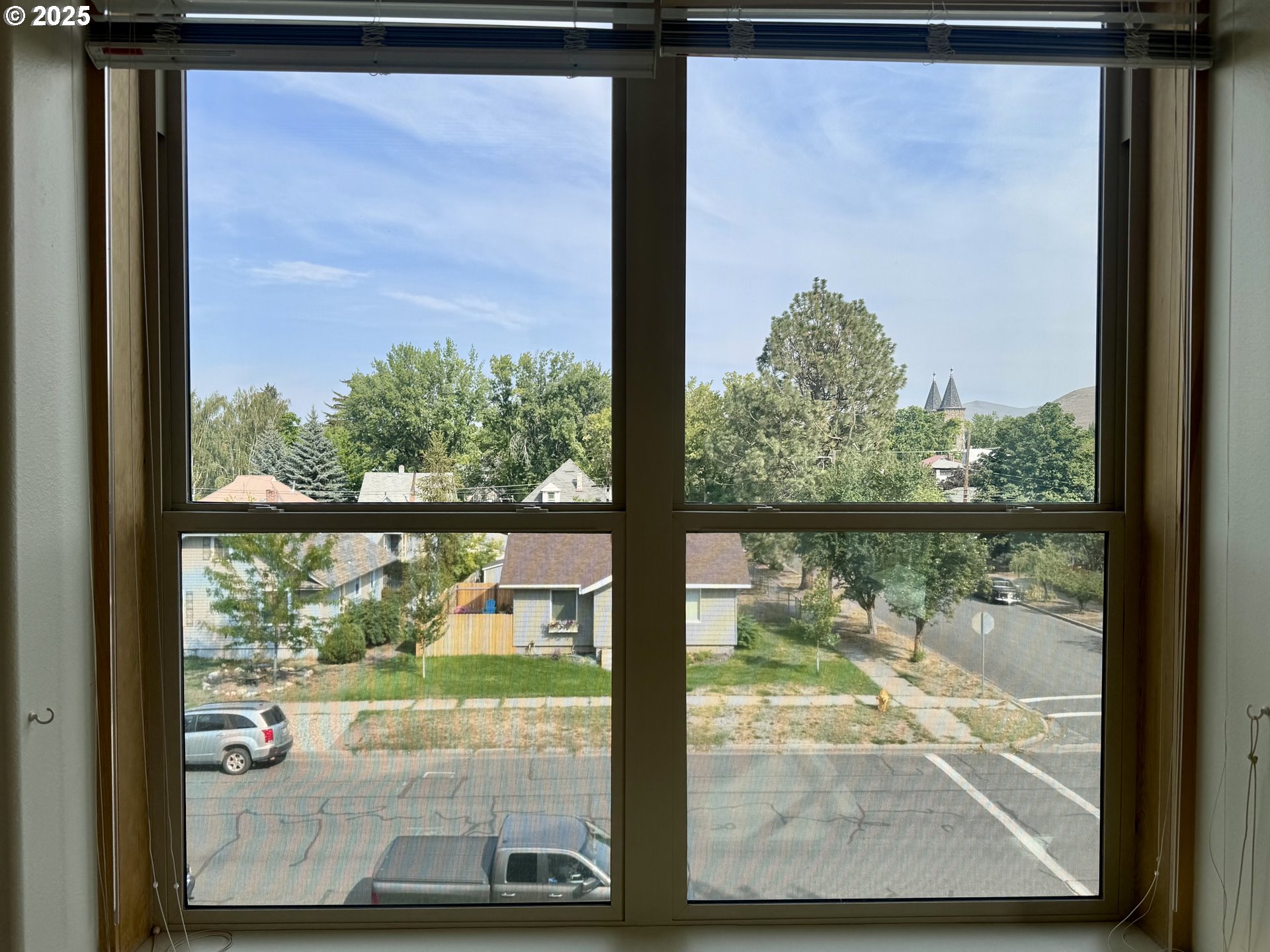 2365 4th Street Baker City, OR 97814 - Photo 12 of 27 a view of a window with lake view