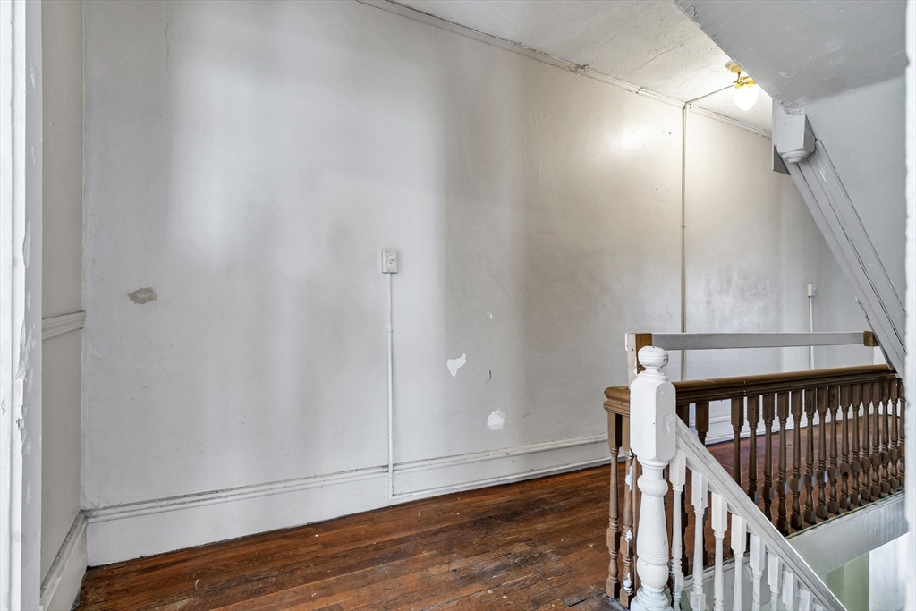23 18th Street Lowell, MA 01850 - Photo 28 of 42