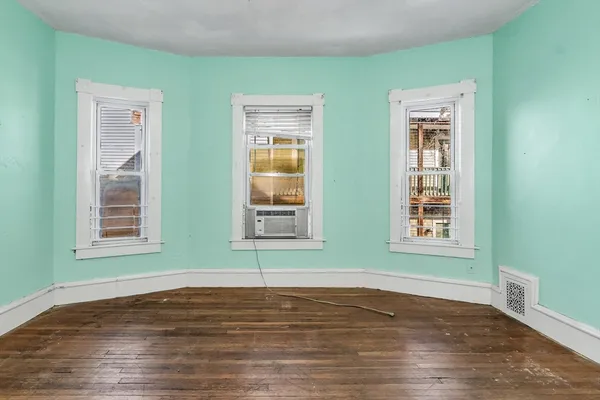 $759,000 | 23 18th Street, Lowell, MA 01850