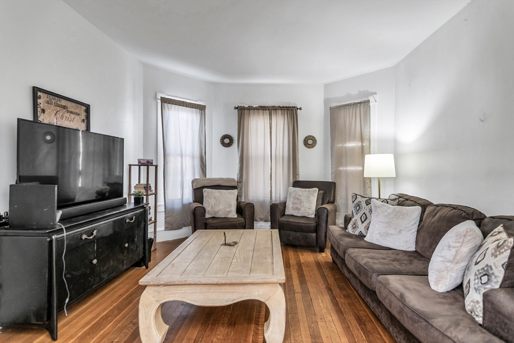 23 18th Street Lowell, MA 01850 - Photo 4 of 42