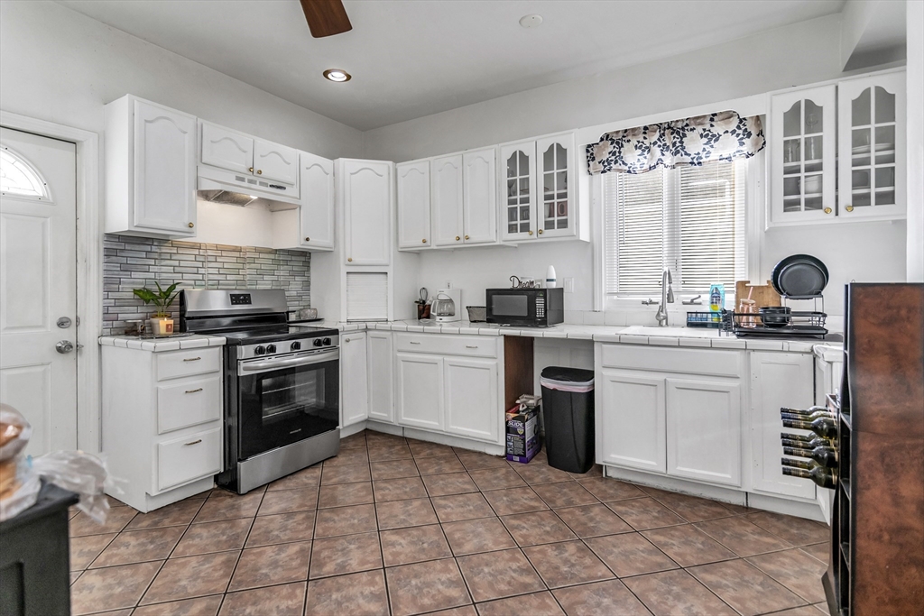 23 18th Street Lowell, MA 01850 - Photo 9 of 42