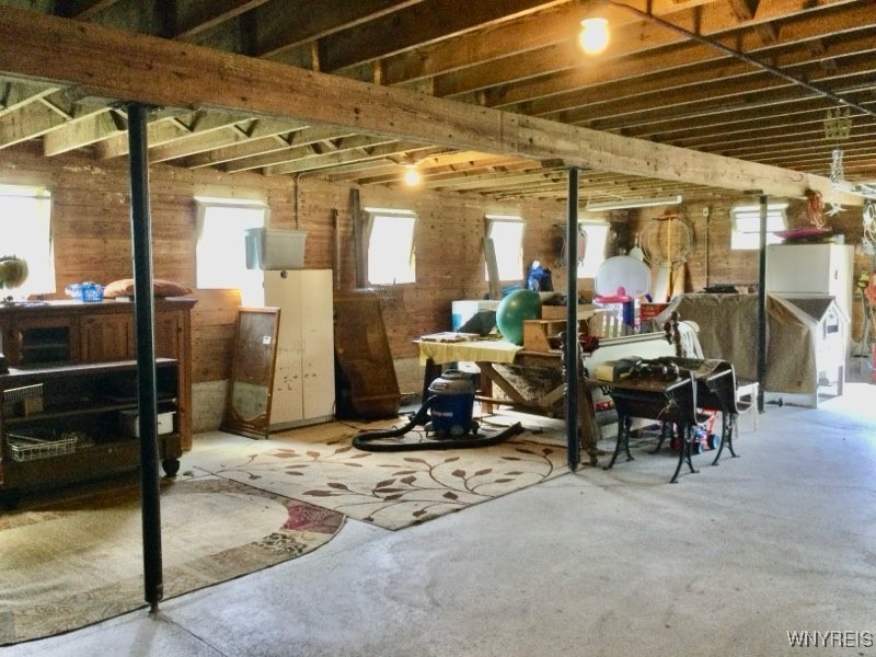 639 County Line Road Darien, NY 14004 - Photo 30 of 32 1st floor of barn