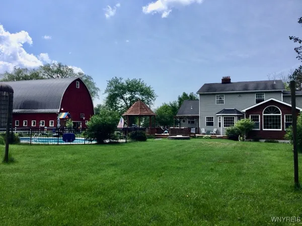 $759,000 | 639 County Line Road, Darien, NY 14004