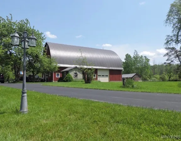 $759,000 | 639 County Line Road, Darien, NY 14004