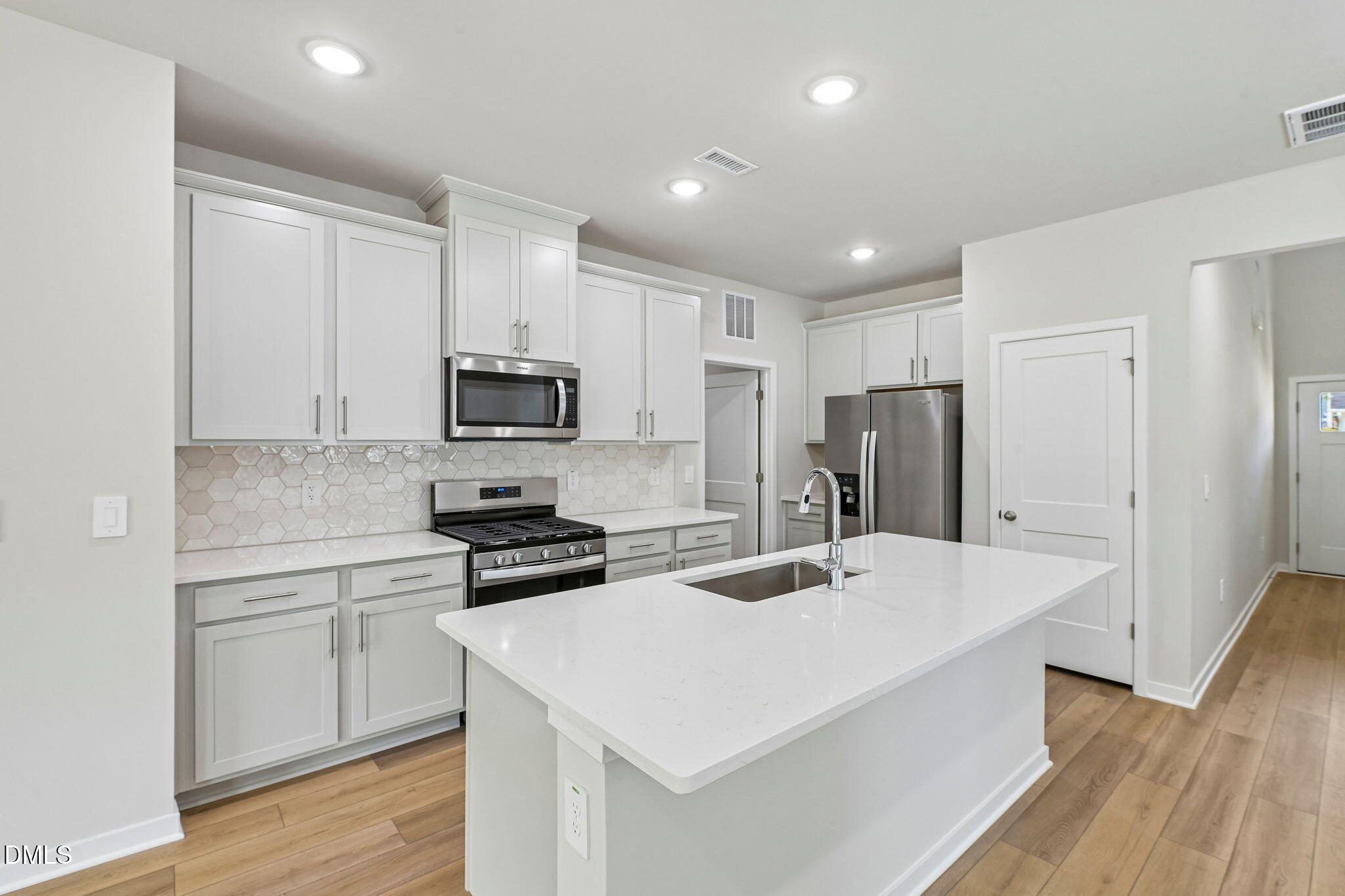 1502 Hatteras Road Durham, NC 27703 - Photo 14 of 44 14-web-or-mls-Raleigh - Avalon Place - 1