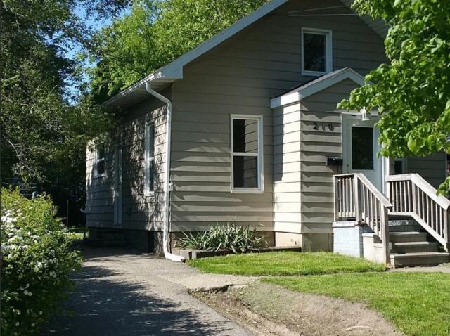 210 Dunlap Front of house