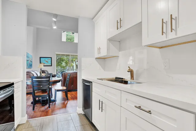 $399,990 | 4823 Chancellor Drive, Unit 20, Jupiter, FL 33458