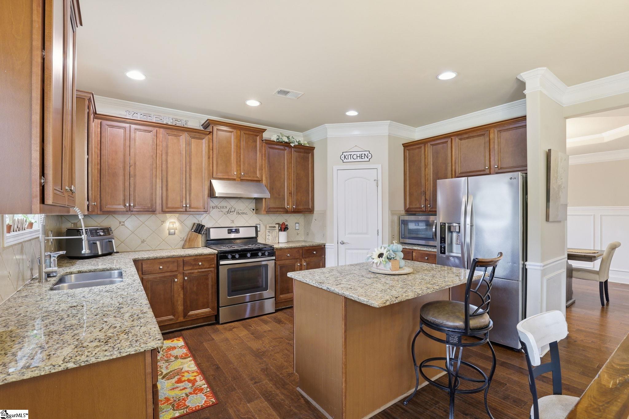 103 Jones Creek Circle Anderson, SC 29621 - Photo 7 of 44