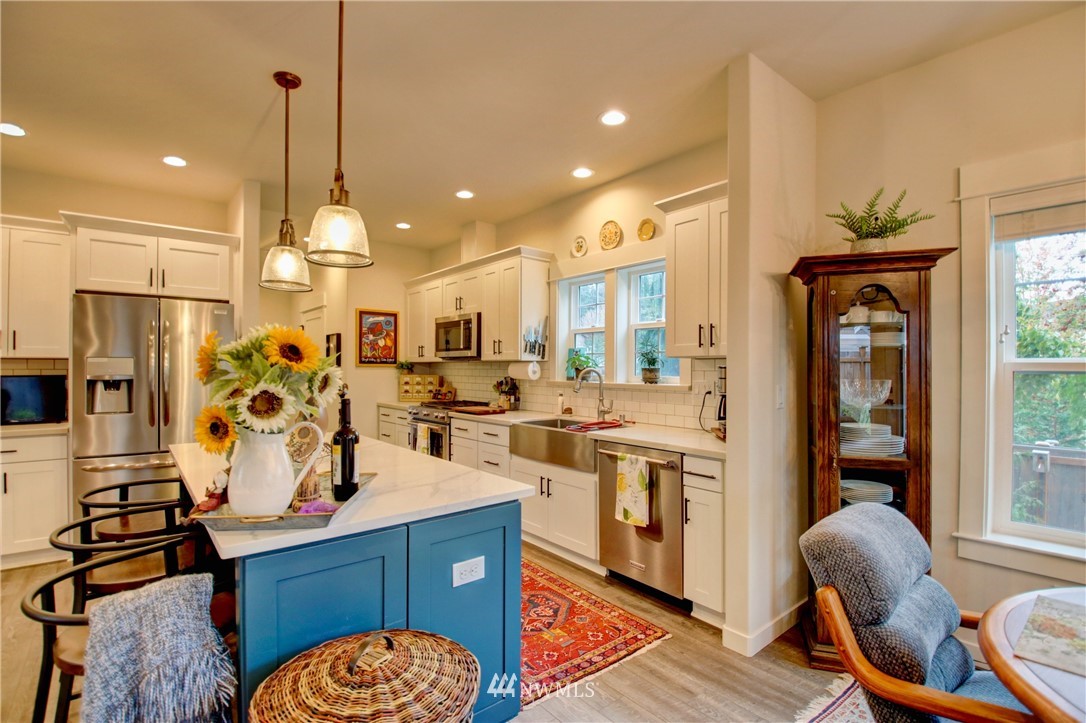 120 Haddon Road Anacortes, WA 98221 - Photo 8 of 40 Gallery Image 8