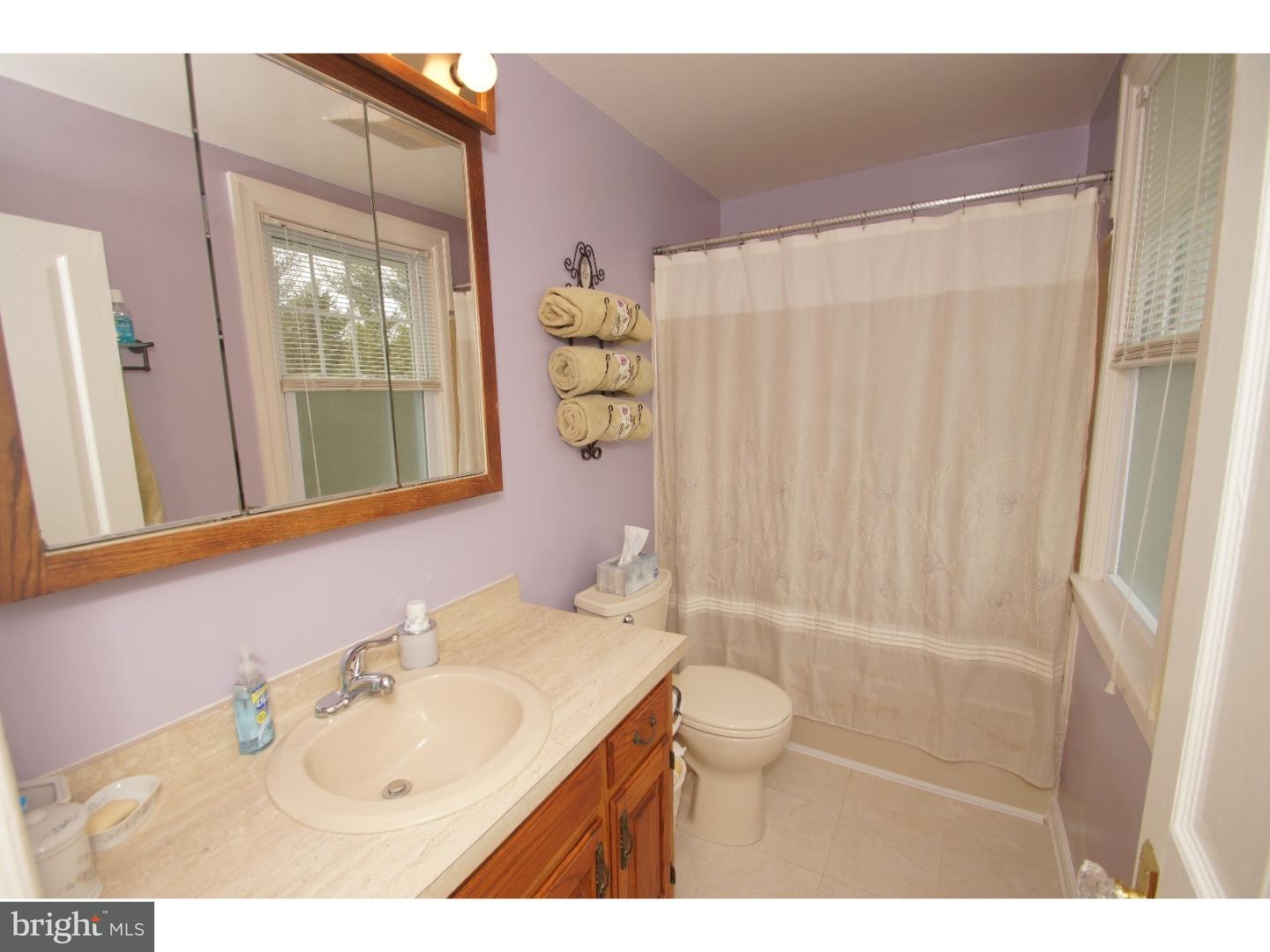 2737 East Orvilla Road Hatfield, PA 19440 - Photo 18 of 25 Bathroom