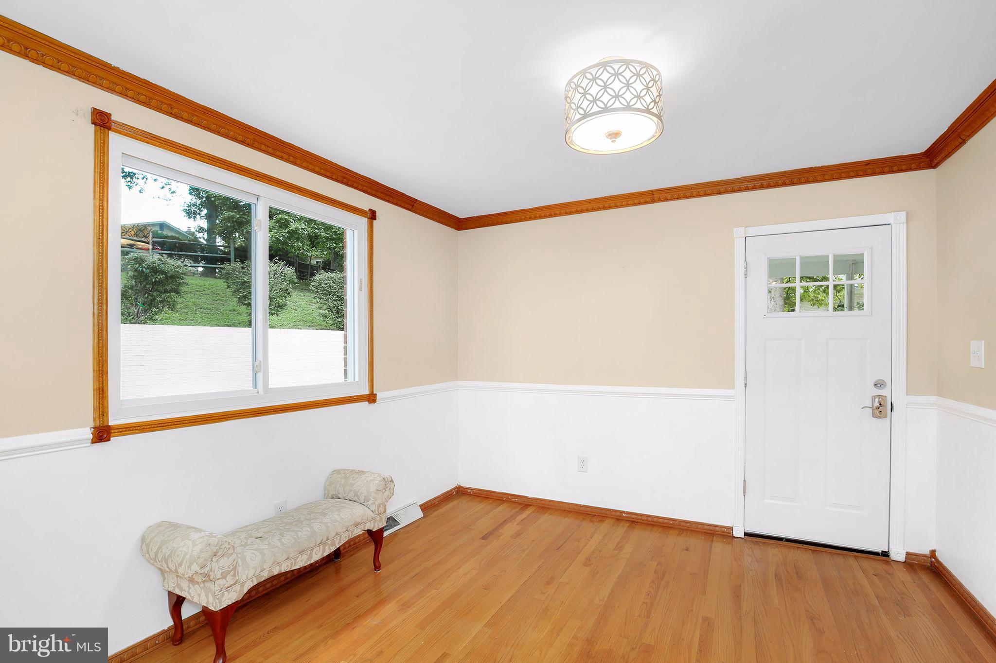 7110 Redmiles Road Laurel, MD 20707 - Photo 4 of 30 Dining Room